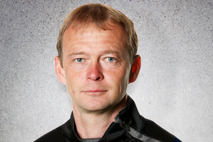 Patrik Hansson förlänger med KFF