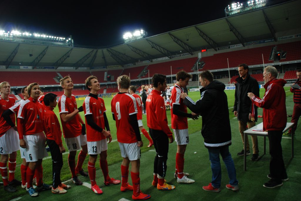 Seger i DM-finalen för P15 (-00)