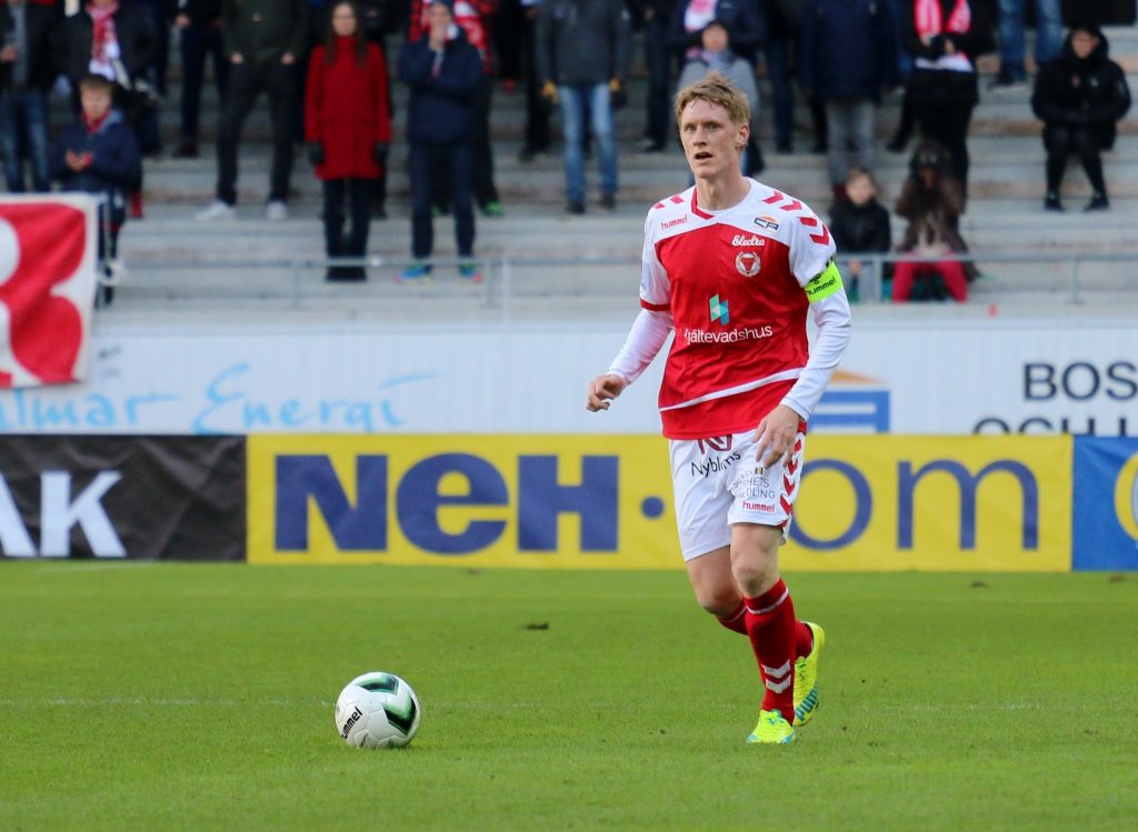 Kalmar FF förlänger med Rasmus Elm