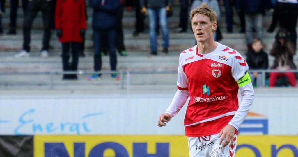 Rasmus Elm klar för ytterligare ett år!