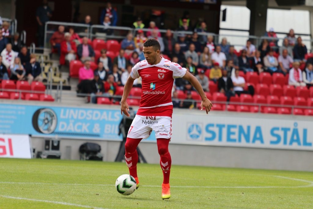 Ismael förlänger med Kalmar FF!