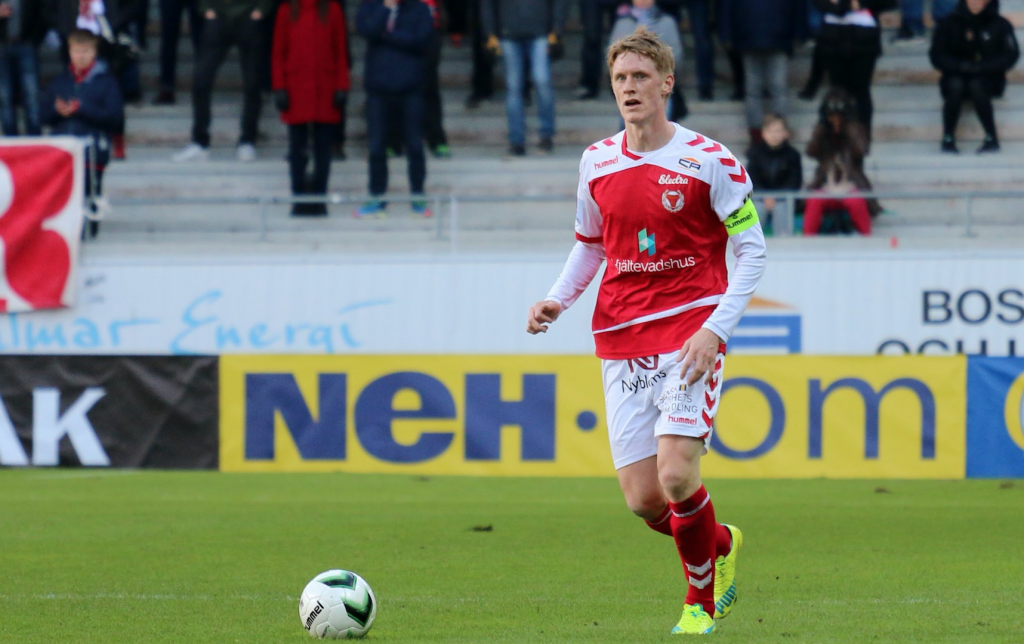 Operation väntar för Rasmus Elm