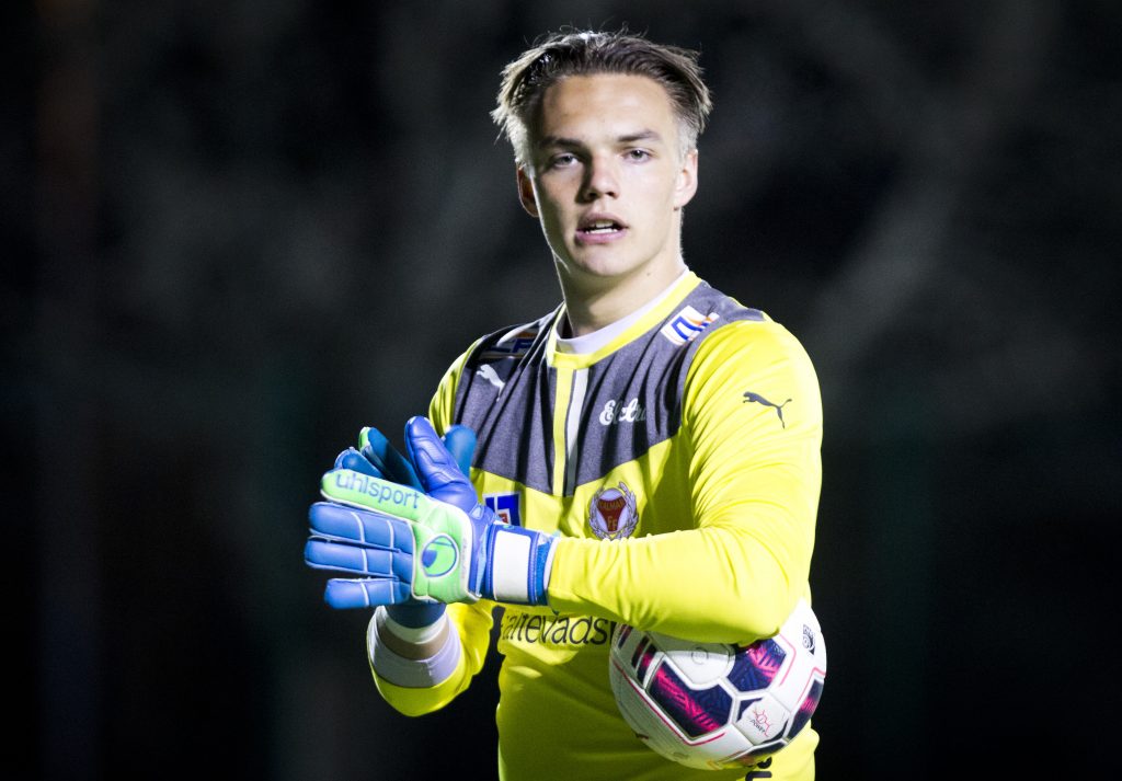 John Håkansson lånas ut!