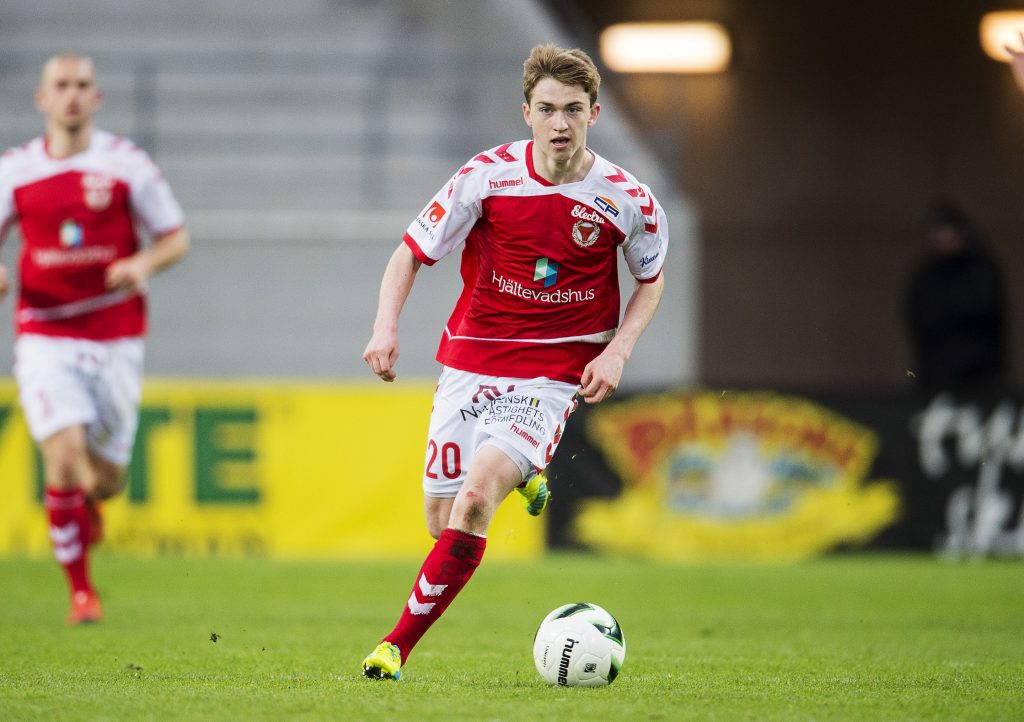 Calle Johansson lånas ut