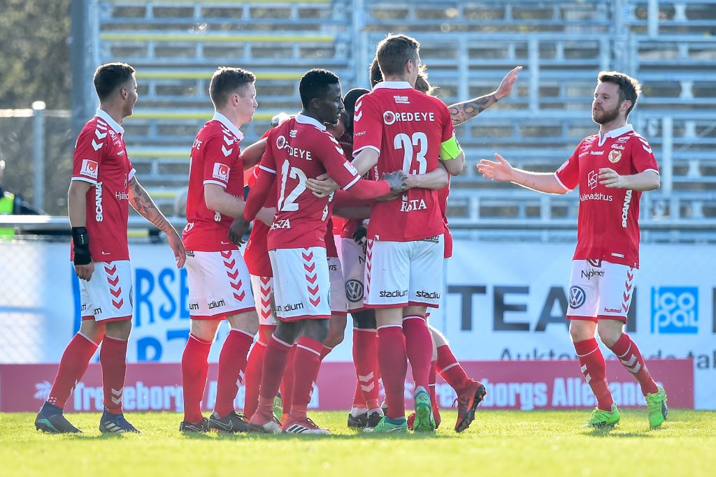 Seger på Vångavallen!