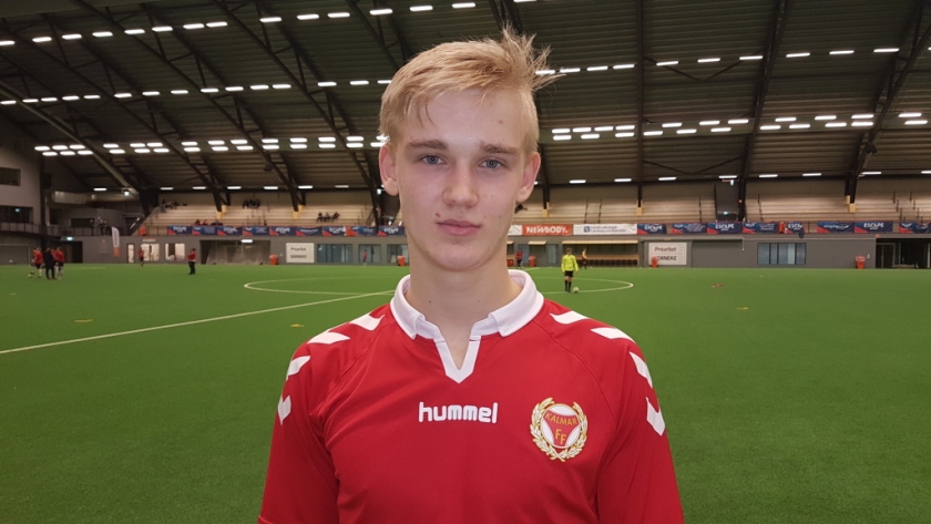 U19: Calle Gustafsson matchvinnare när U19 vann semifinalen