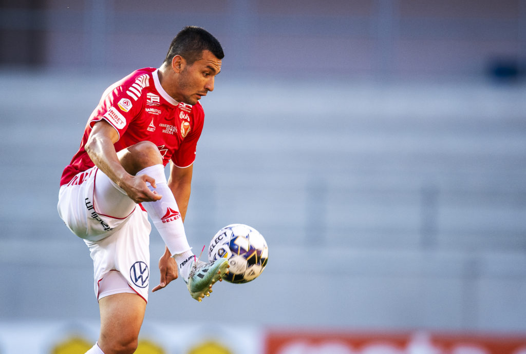 Emin Nouri förlänger avtalet