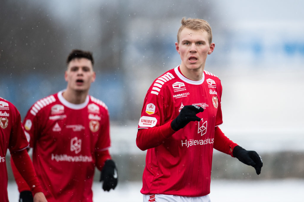 Edvin Crona lånas ut till Oskarshamns AIK