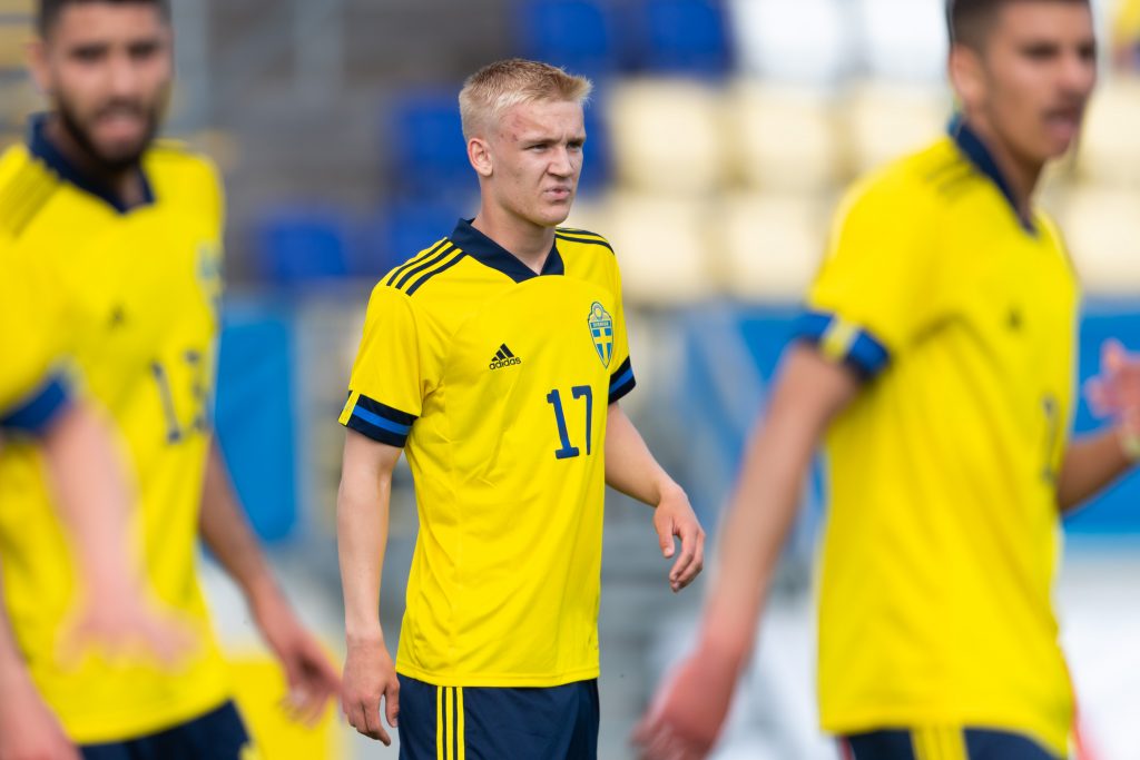 Seger för U21-landslaget med Isak och Carl från start
