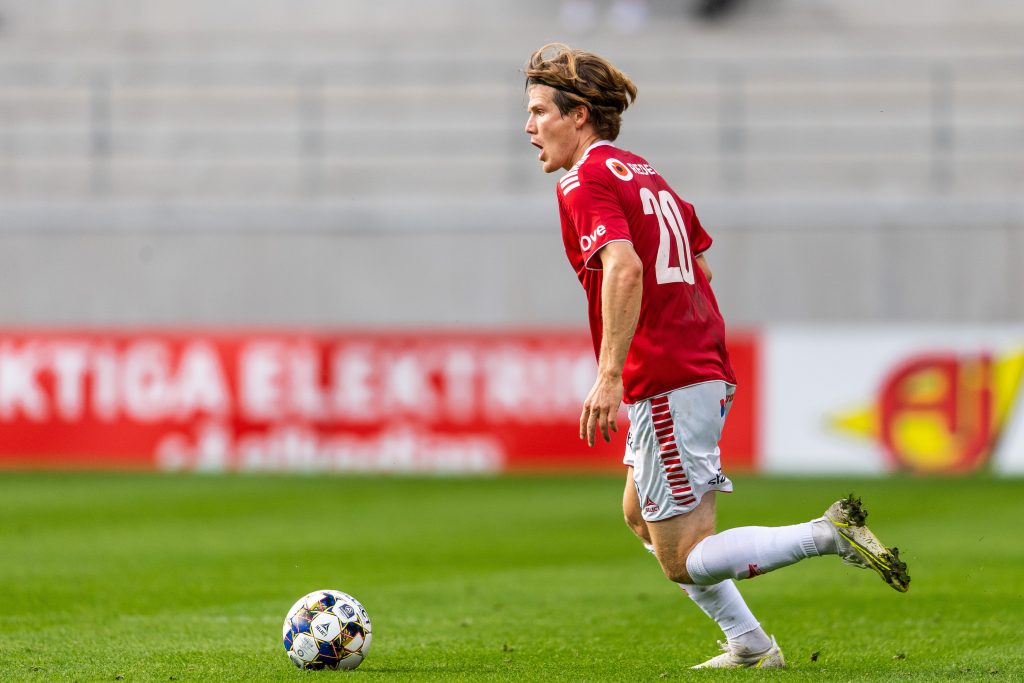 Startelvan mot IK Sirius