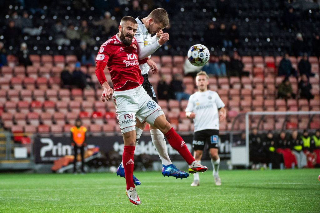 Signerat Peter Ahlén: ”Inget haveri, men en liten dikeskörning”