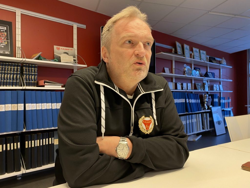 Ahlén möter Jörgen Petersson: ”Vi lever i vår värld, vilket jag tycker är sunt”