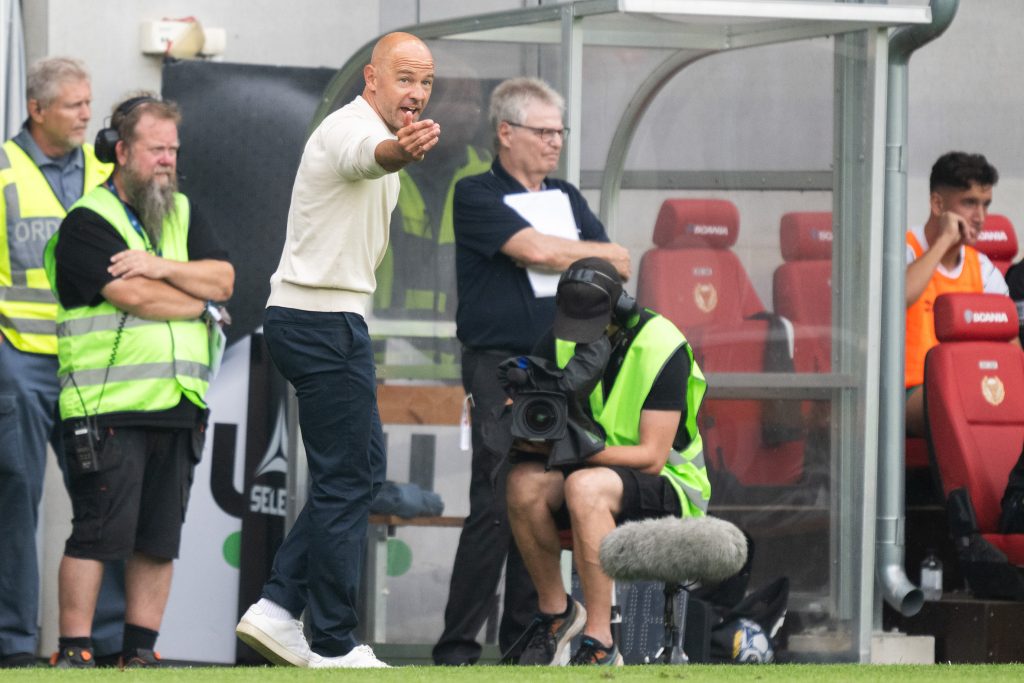 Stefan Larsson leder laget säsongen ut