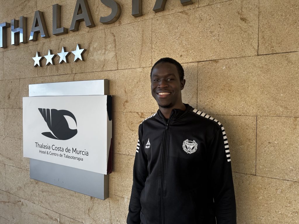 Aboubacar Keita provspelar med Kalmar FF