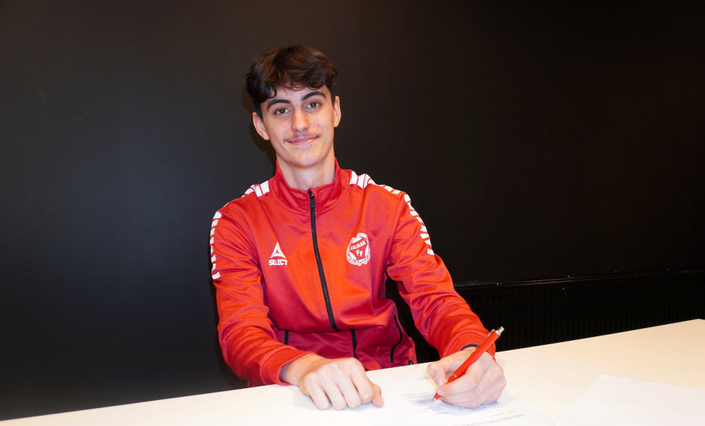 Ledion Spahiu skriver akademiavtal med KFF